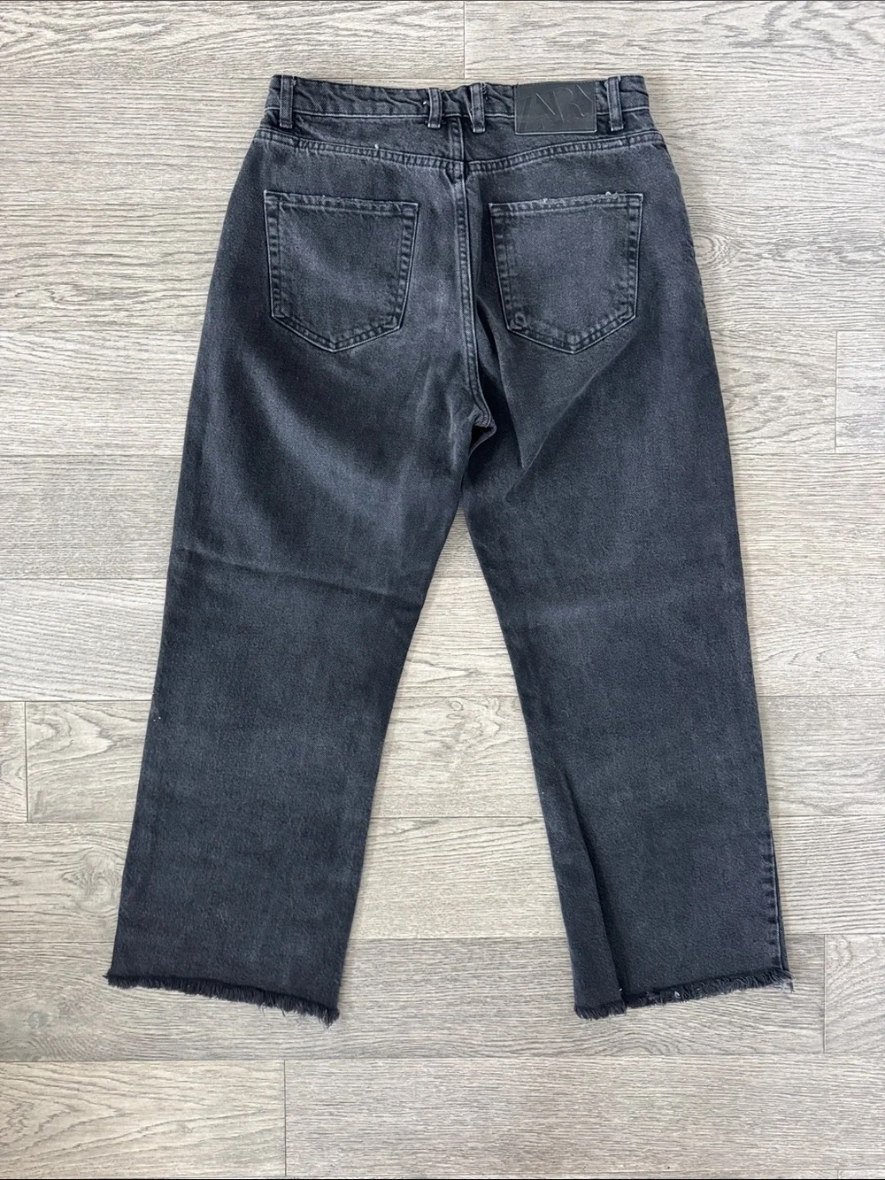🌼Zara🌼 Washed Black Straight Ankle Jeans, Size 8